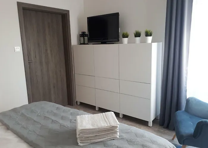 Nad Morzem & 5 Morz Basen Kryty Sianozety